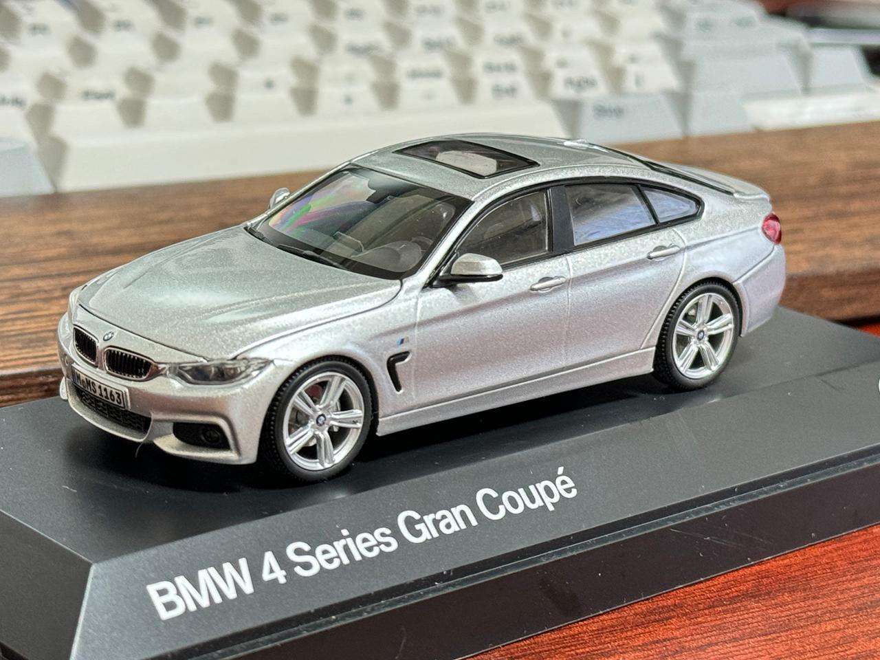 1/18 BMW 6シリーズ グランクーペ ディーラー品 ミニカー ホワイト
