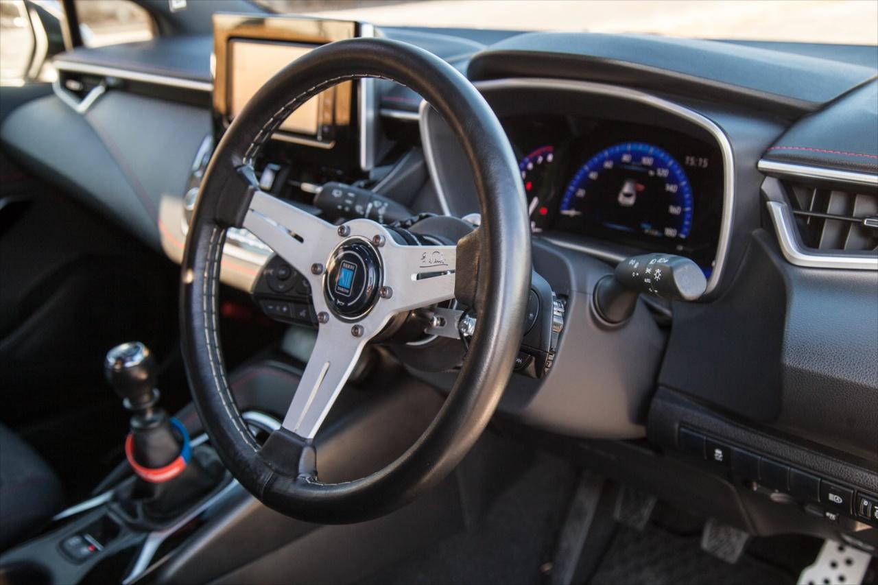 NARDI CLASSIC LEATHER ブラックレザー＆シルバースポーク のパーツ