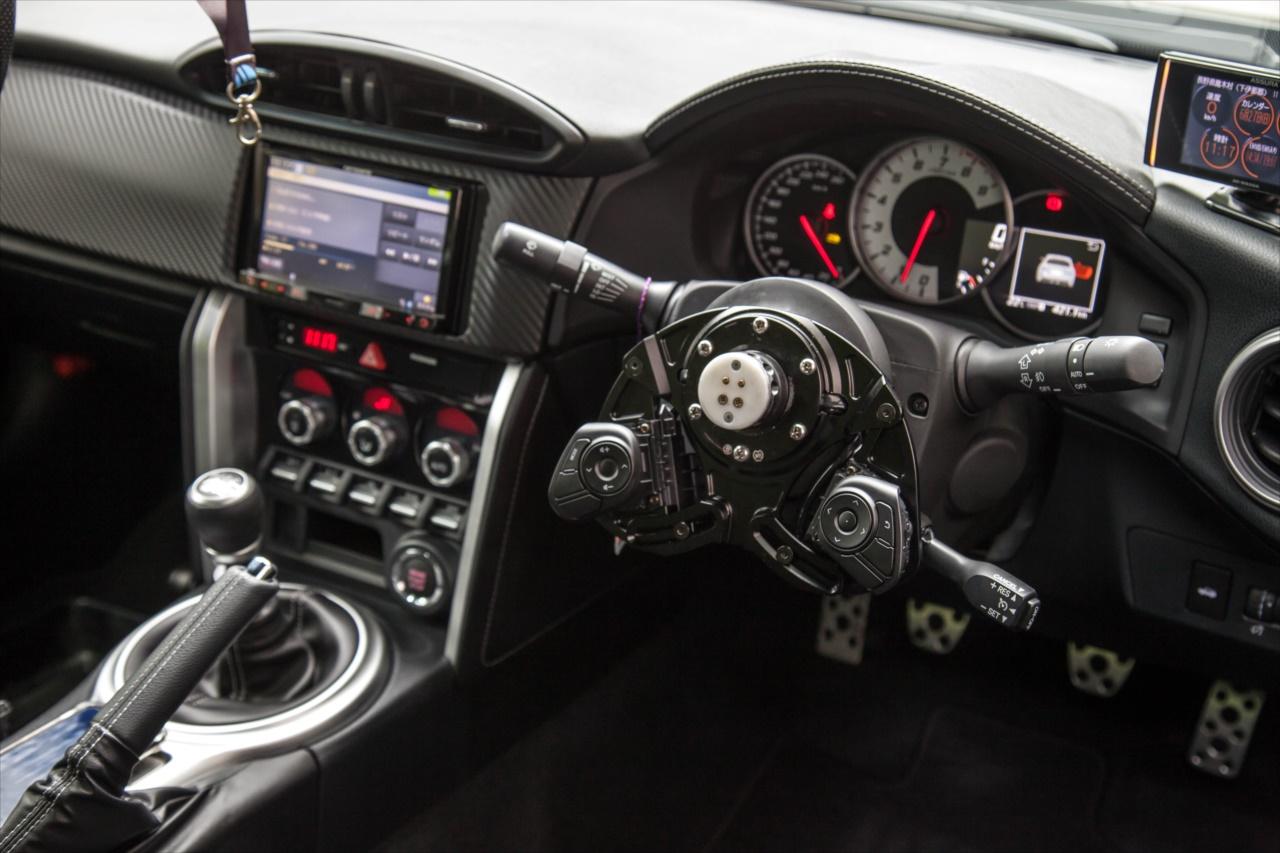 Works Bell ラフィックス専用ショートボスキット のパーツレビュー