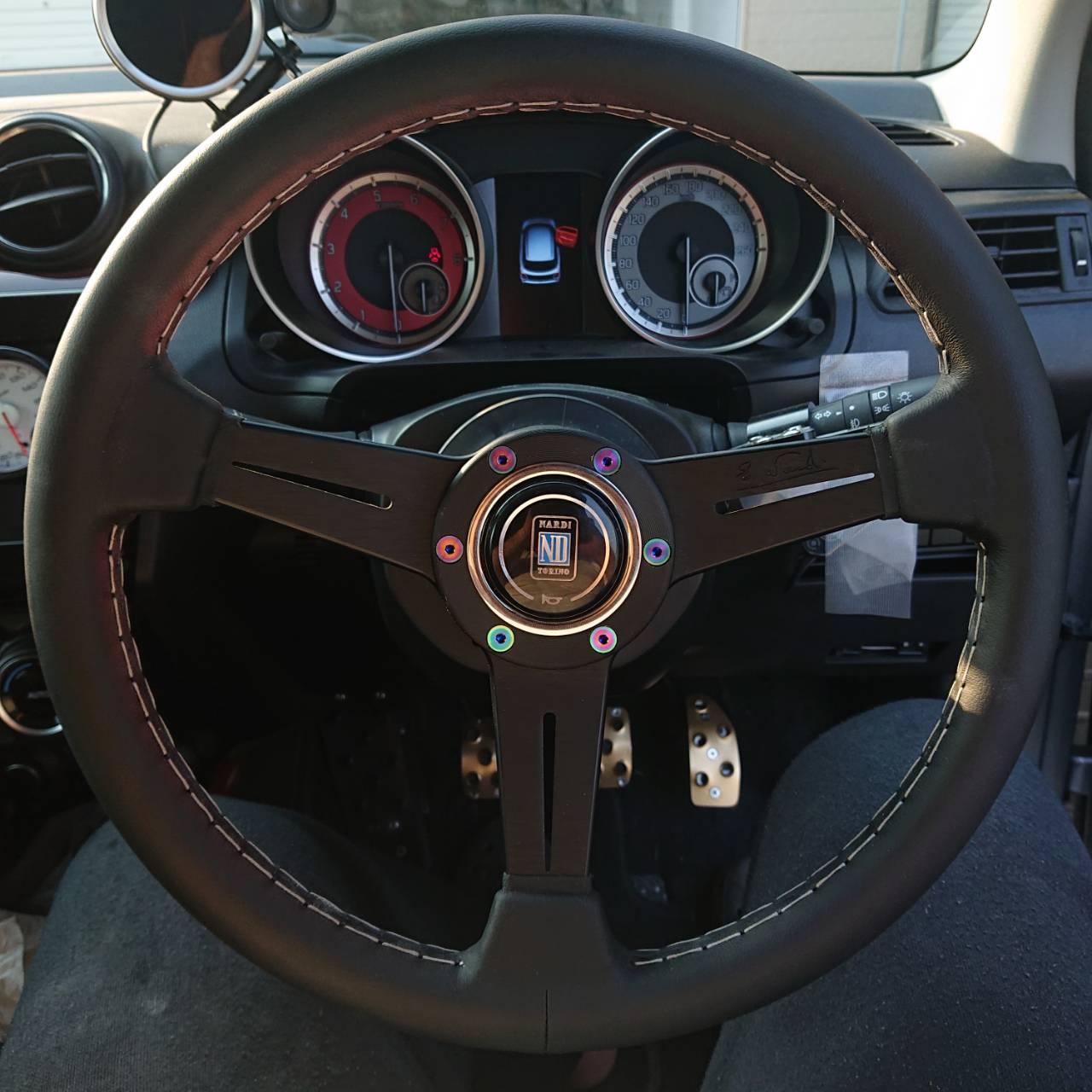 NARDI CLASSIC ブラックレザー/ブラックスポーク 34φ N341 のパーツ