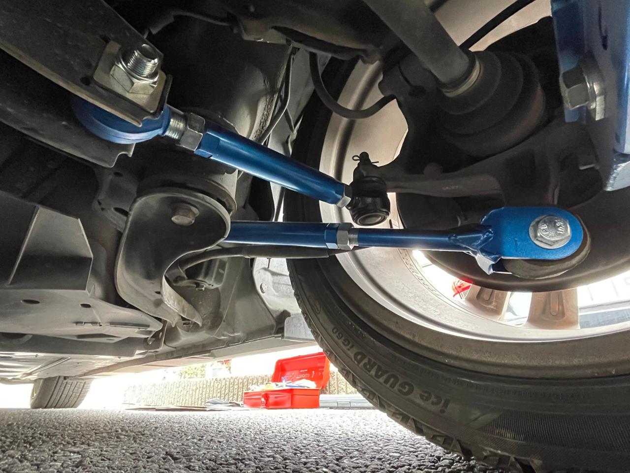 CUSCO リヤラテラルリンク(フロント側)ピロボールタイプ のパーツ