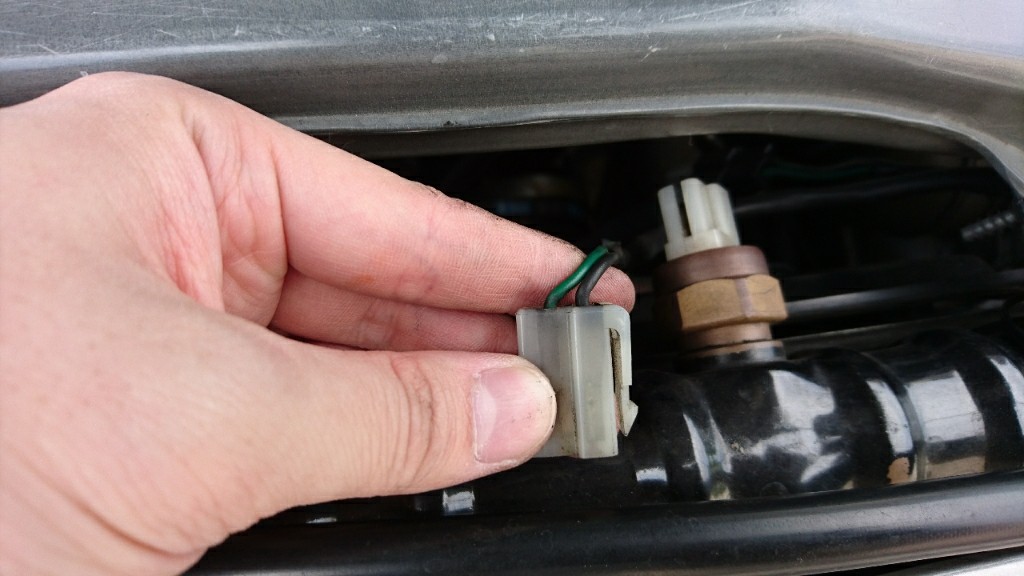 DR30】電動ファン強制始動S/W取り付け｜ヨッコイしょーいちのブログ