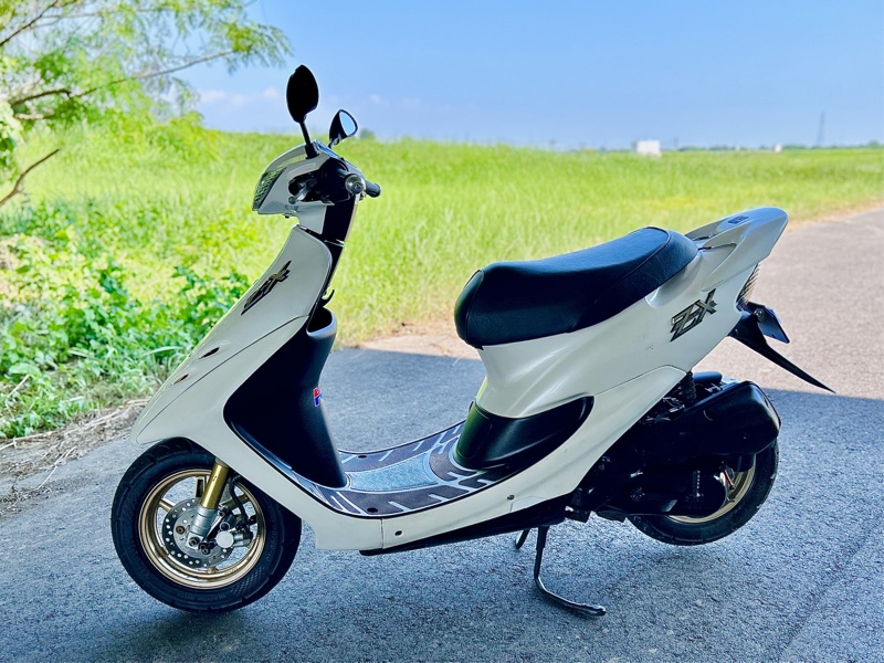 ライブディオZX