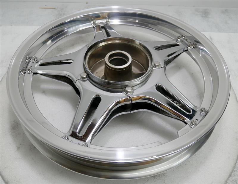 二輪コムスター3Psホイール/ボア欠け修理リム交換リフレッシュリメーク