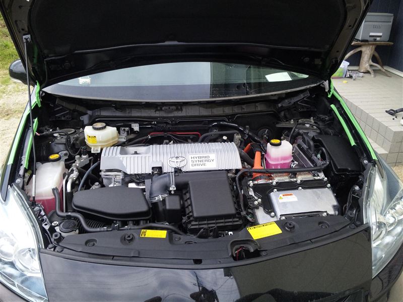 BLITZ DAMPER ZZ-R車高調取り付け フロント編（トヨタ プリウス・30系