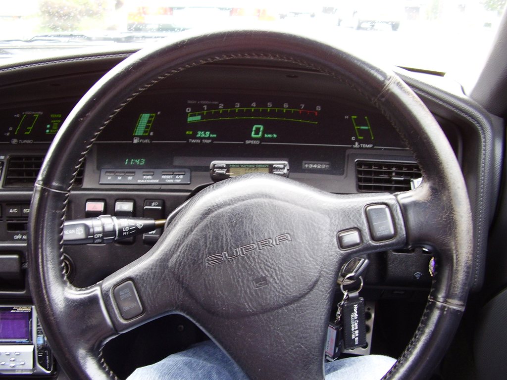 スープラ純正革ハンドル張り替えたので交換！（トヨタ スープラ・A70系