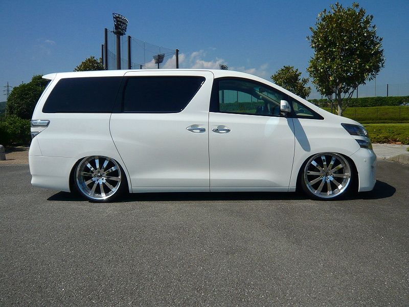 ACCエアサスキット装着♪（トヨタ ヴェルファイア・20系）by takayasu