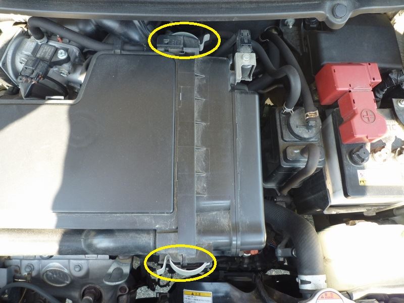 エアーフィルター交換（スズキ アルトラパン・HE22S）by トラフザメ