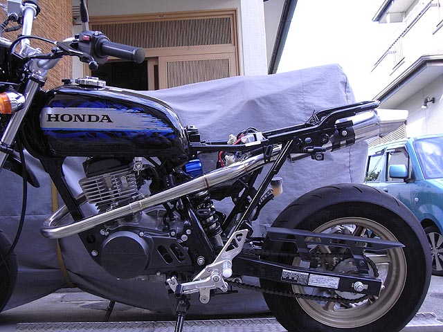 マフラー交換（センターアップ）（ホンダ エイプ100）by yan@のんち