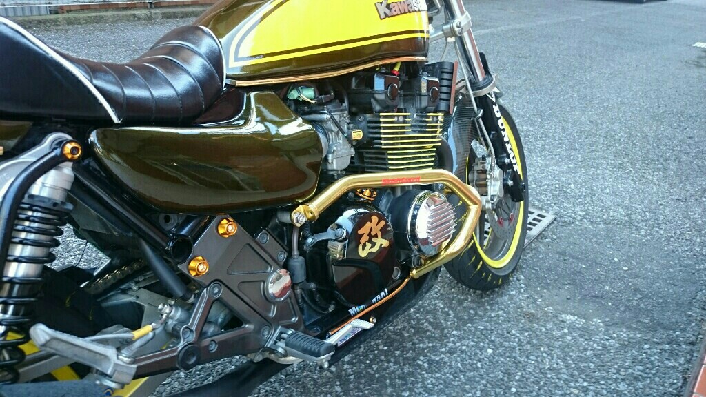 ゴールドメダルサブフレーム付きスラッシュガード！時間無くて右側のみ