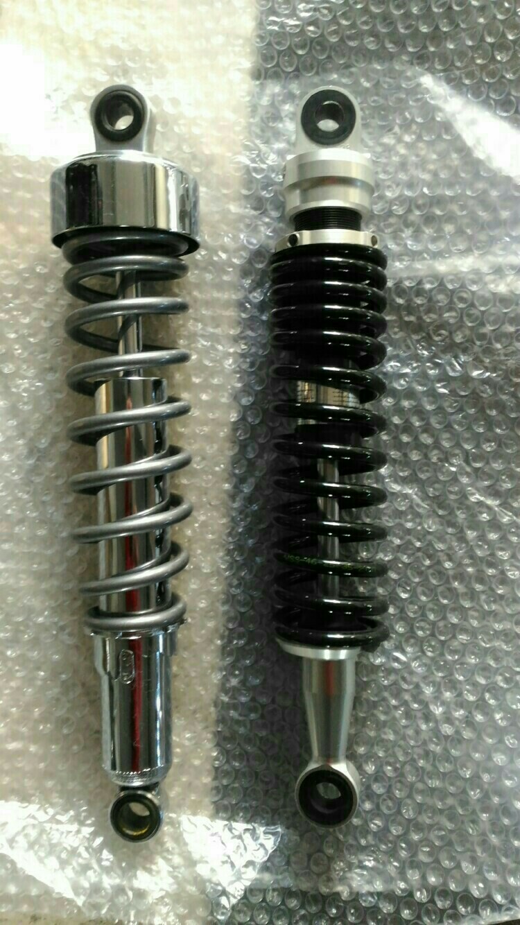 YSS E302 リアサスペンション交換（CB1100）（ホンダ CB1100）by は