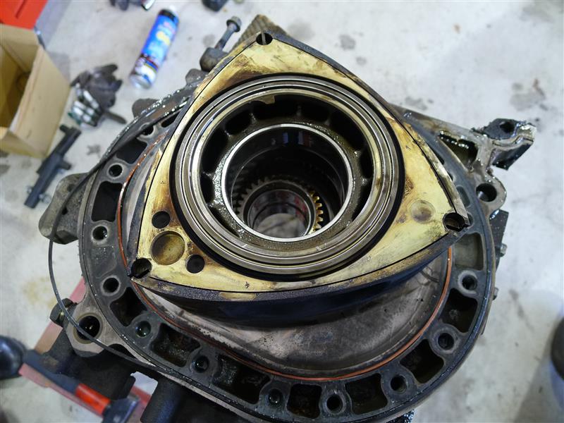 13B ロータリーエンジン分解①（マツダ RX-7・FD）by ゴロンボ警部