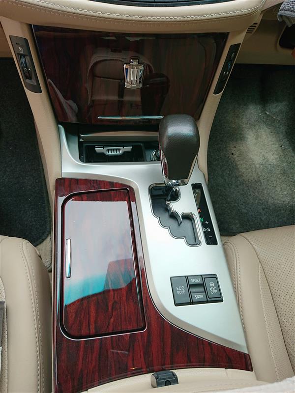 マークX用小物入れ流用取付（トヨタ クラウンロイヤル・S200系）by