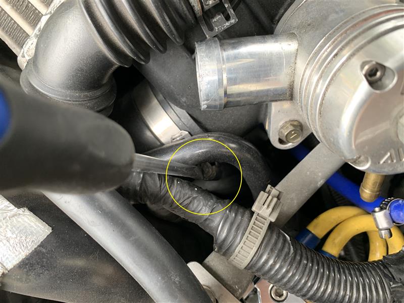 レガシィ BP AVO turboworld ハイフロー インテークパイプ 取付①