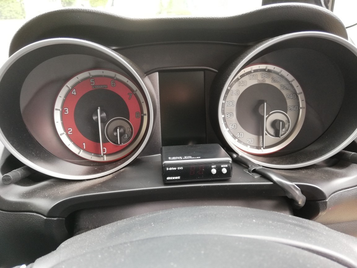 スロットルコントローラーpivot 3-drive・EVO取り付け（スズキ