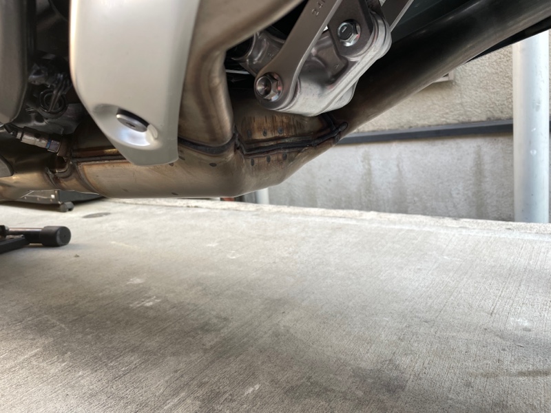 車高調整型ローダウンリンクロッドに交換（スズキ GSX1300R HAYABUSA