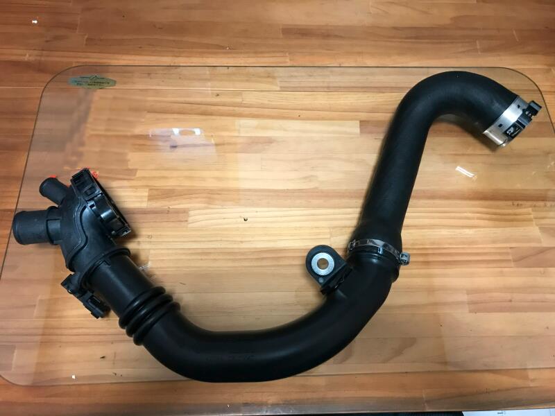 インテークパイプ交換 その1（ルノー ルーテシア ルノー・スポール