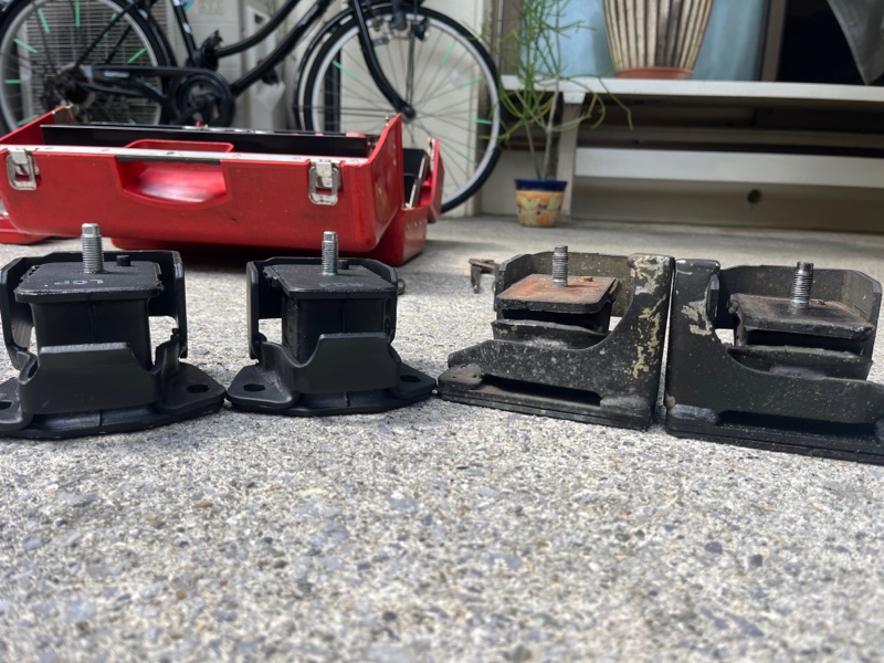 エンジンマウント交換（三菱 デリカスターワゴン・3代目）by ずっきー