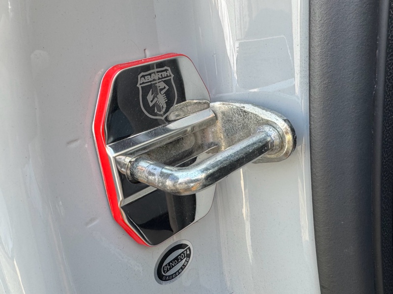 マエカワエンジニアリングさん謹製“ドアストライカー”(テストパーツ