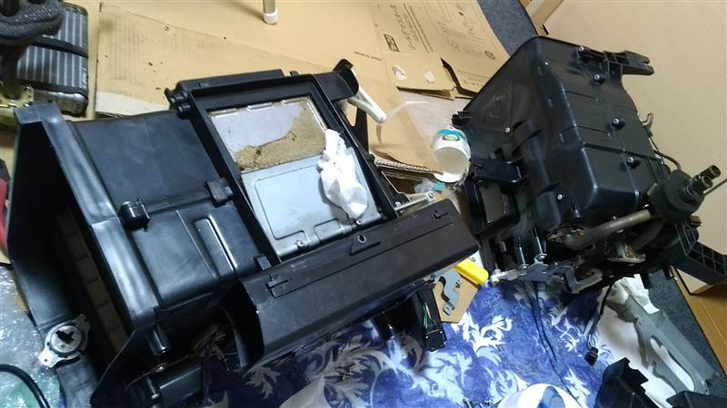 ヒーターユニットのセミオーバーホール（日産 フェアレディZ・Z32）by