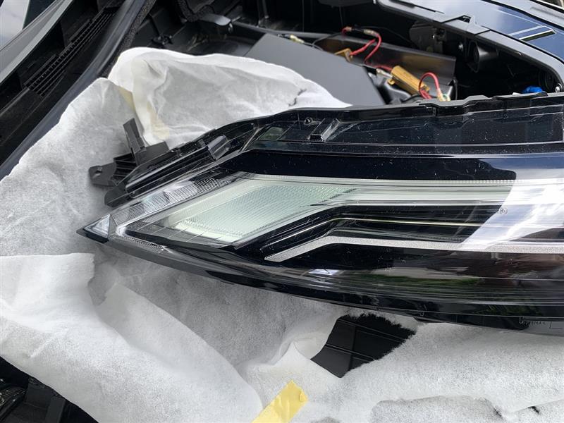 コンビネーションランプ交換 準備1（日産 エクストレイル・T33）by