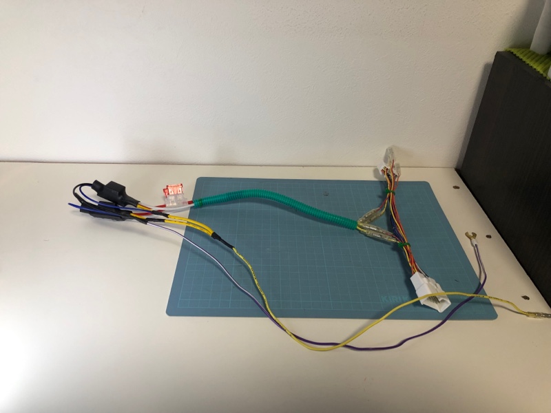 ポータブル電源でナビを起動させたい（トヨタ ハイエースバン・H200系