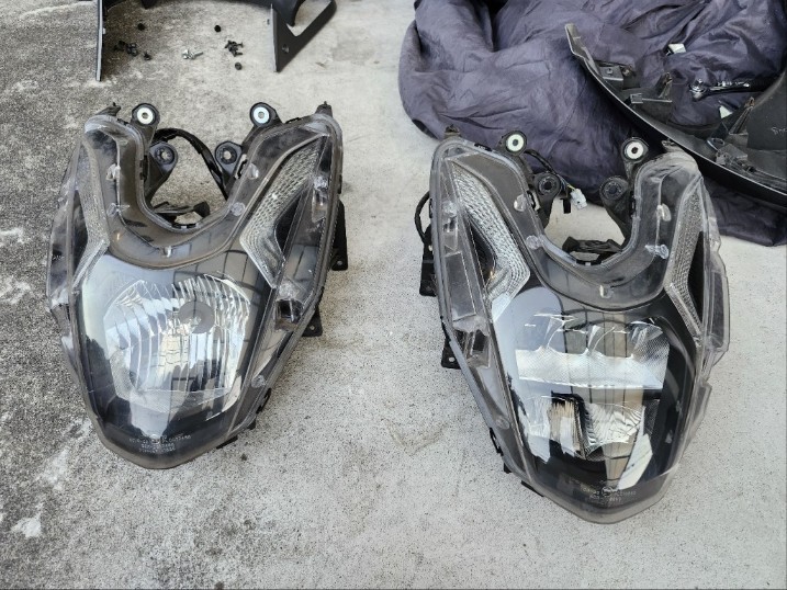 原点回帰！ヘッドライトユニット旧モデルへの交換（ヤマハ トリシティ