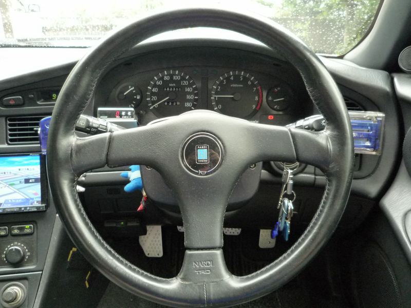 Gara GARA3 TYPE3 ブラックレザー NARDI(ナルディ)のステアリングの