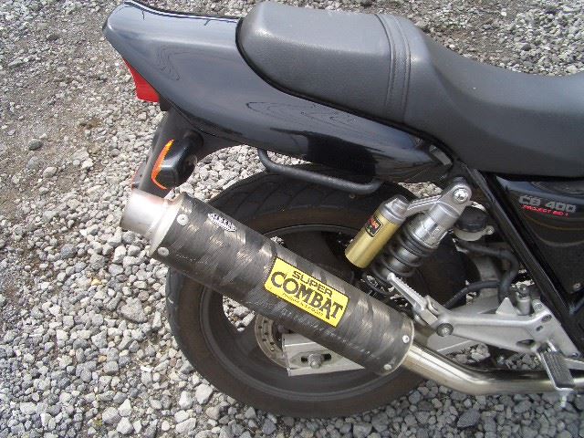 SP忠男 スーパーコンバット（カーボン） のパーツレビュー | CB400