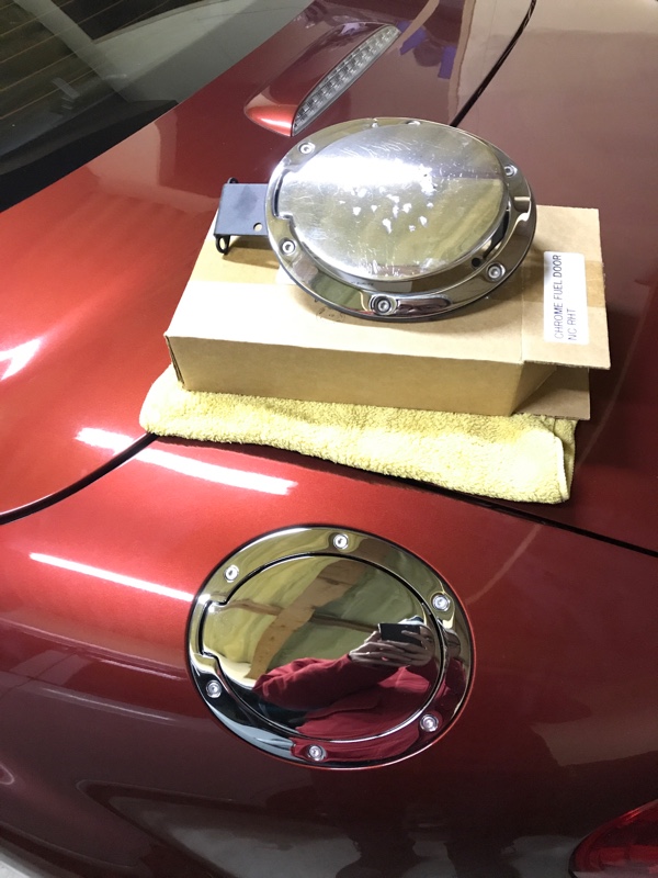 マツダ(純正) フューエルリッド（クローム調） のパーツレビュー