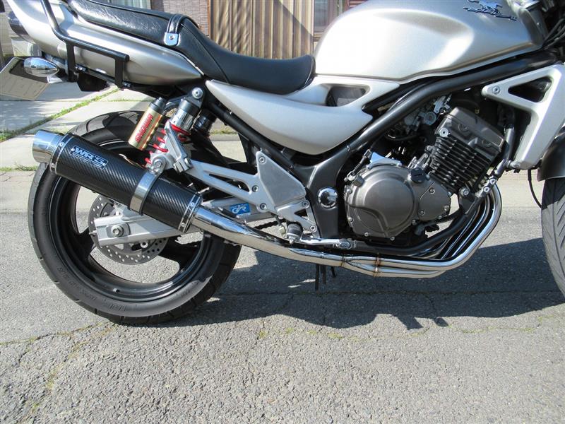 WR'S JMCA フルエキゾースト ラウンドタイプ カーボン のパーツ