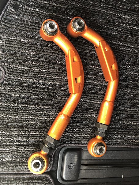 SKID RACING リアキャンバー調整式アッパーアーム のパーツレビュー