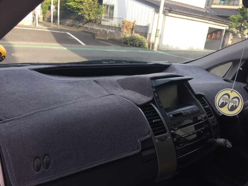 MOON EYES オリジナル DASH MAT のパーツレビュー | プリウス(よっぴ