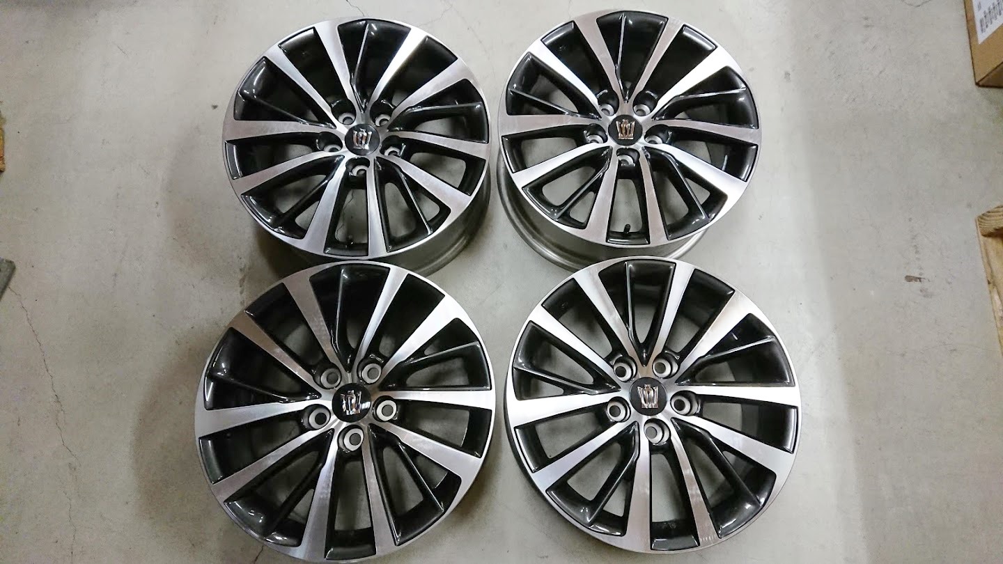 トヨタ(純正) 220系クラウン純正アルミホイール のパーツレビュー