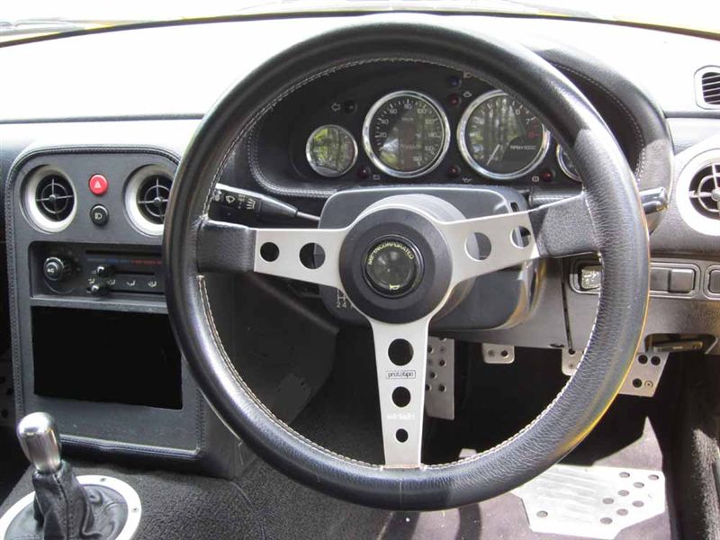 momo Prototipo Steering Wheel のパーツレビュー | ユーノス