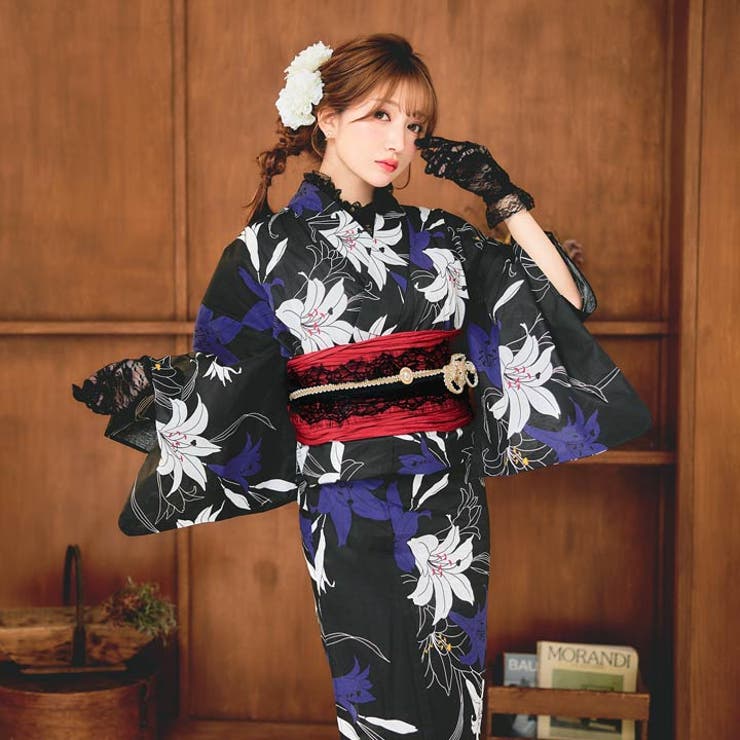 3点SET]黒地×百合柄浴衣【YUKATA by dazzy】[品番：DY000028591