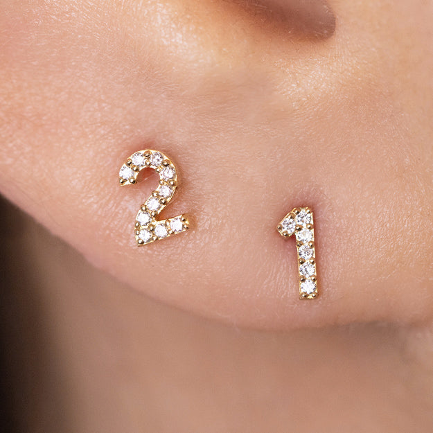 K18/Pt「ジョイフルナンバー」ピアス(片耳用)｜【オレフィーチェ】Orefice