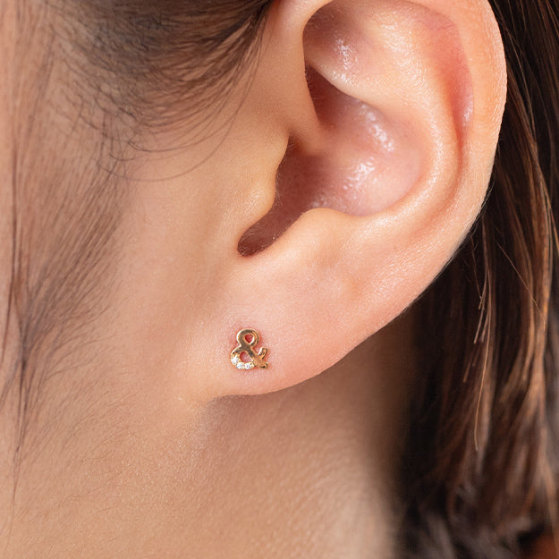 K18「アンド」ピアス(片耳用)｜【オレフィーチェ】Orefice