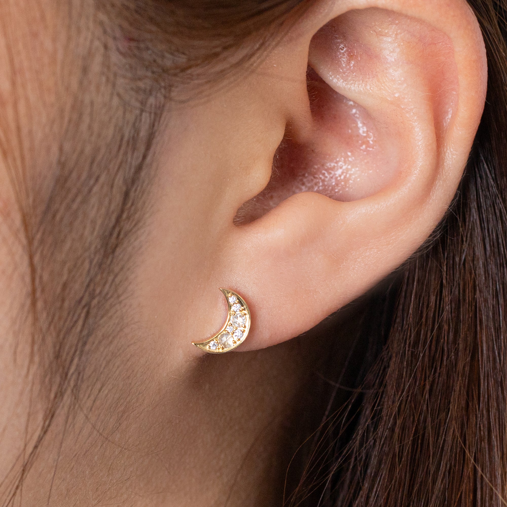 K18/Pt「アークルン」ピアス｜【オレフィーチェ】Orefice