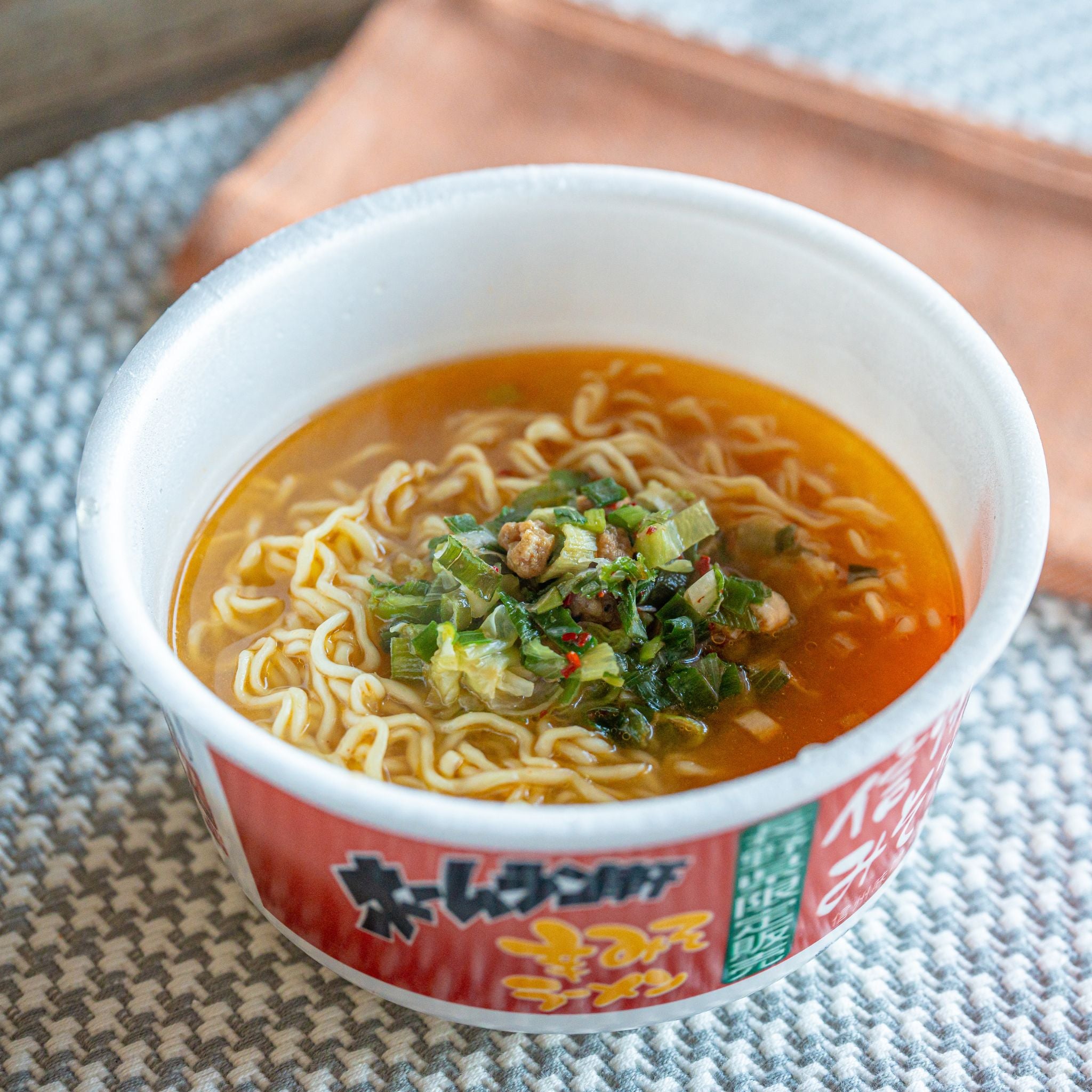 ホームラン軒 信州みそ仕立て 辛みそラーメン｜かなり辛めです – 信州