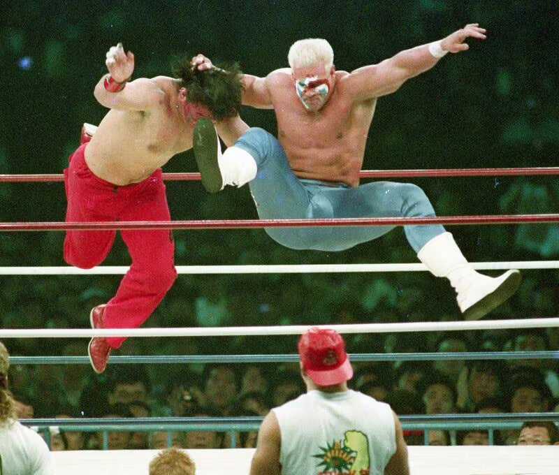 30年以上の時を経て観るアメプロの現在 / 国内外からニューエラを