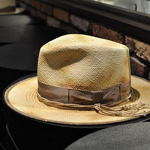 パナマハットは高級ブランドにもマッチ！メンズ・レディースのパナマ