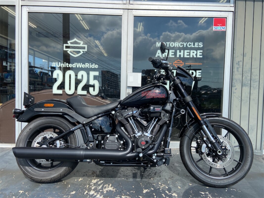 New 2024 FXBR ブレイクアウト | Harley-Davidson® 北九州