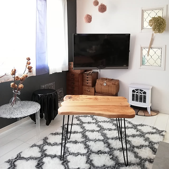 送料無料！ essey エッセイ イリュージョン サイド テーブル 【カラー