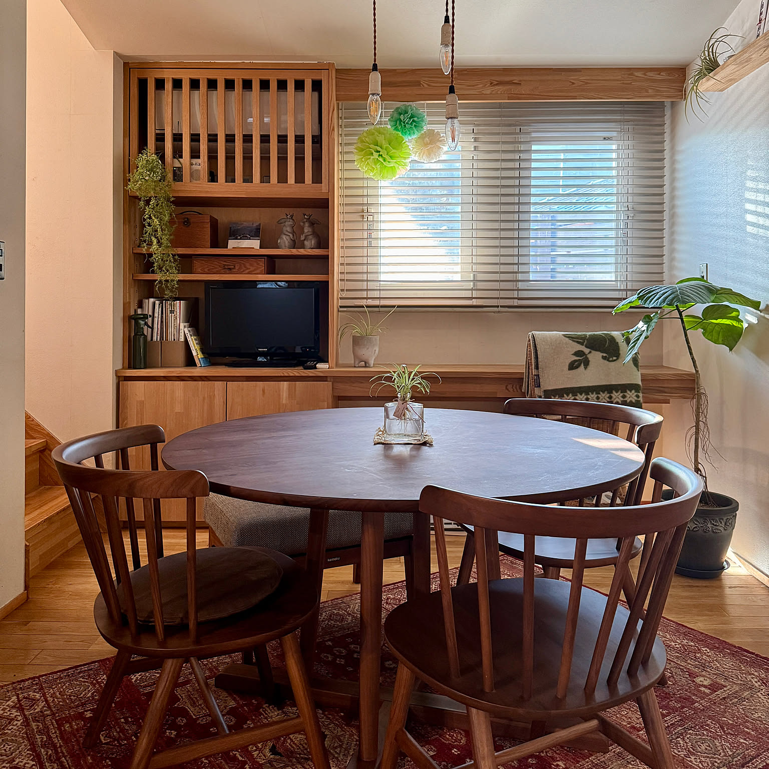 アクタス 丸テーブルのおすすめ商品とおしゃれな実例 ｜ RoomClip