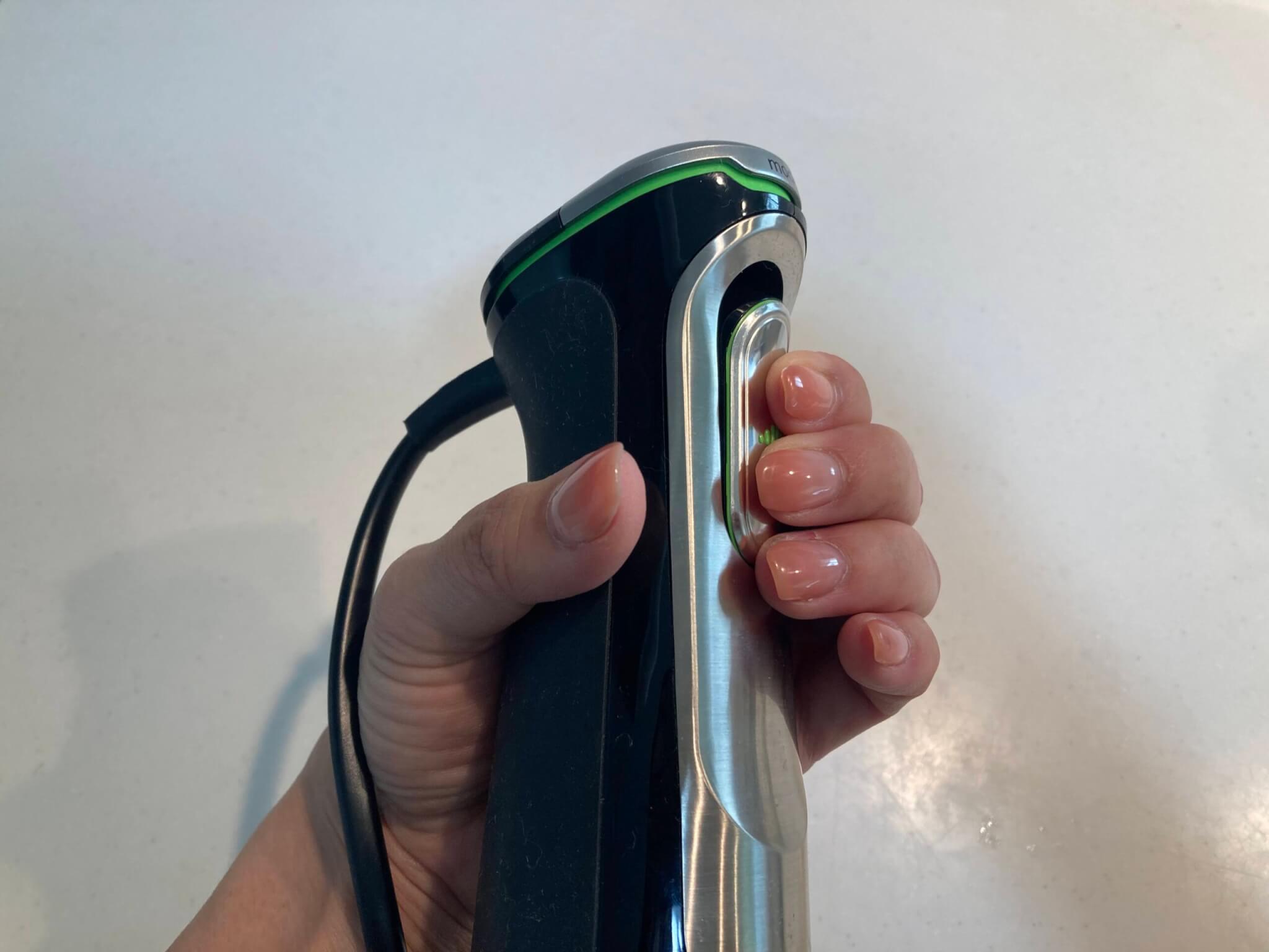 ブラウンのハンドブレンダー「マルチクイック9 MQ9195XLS」使用