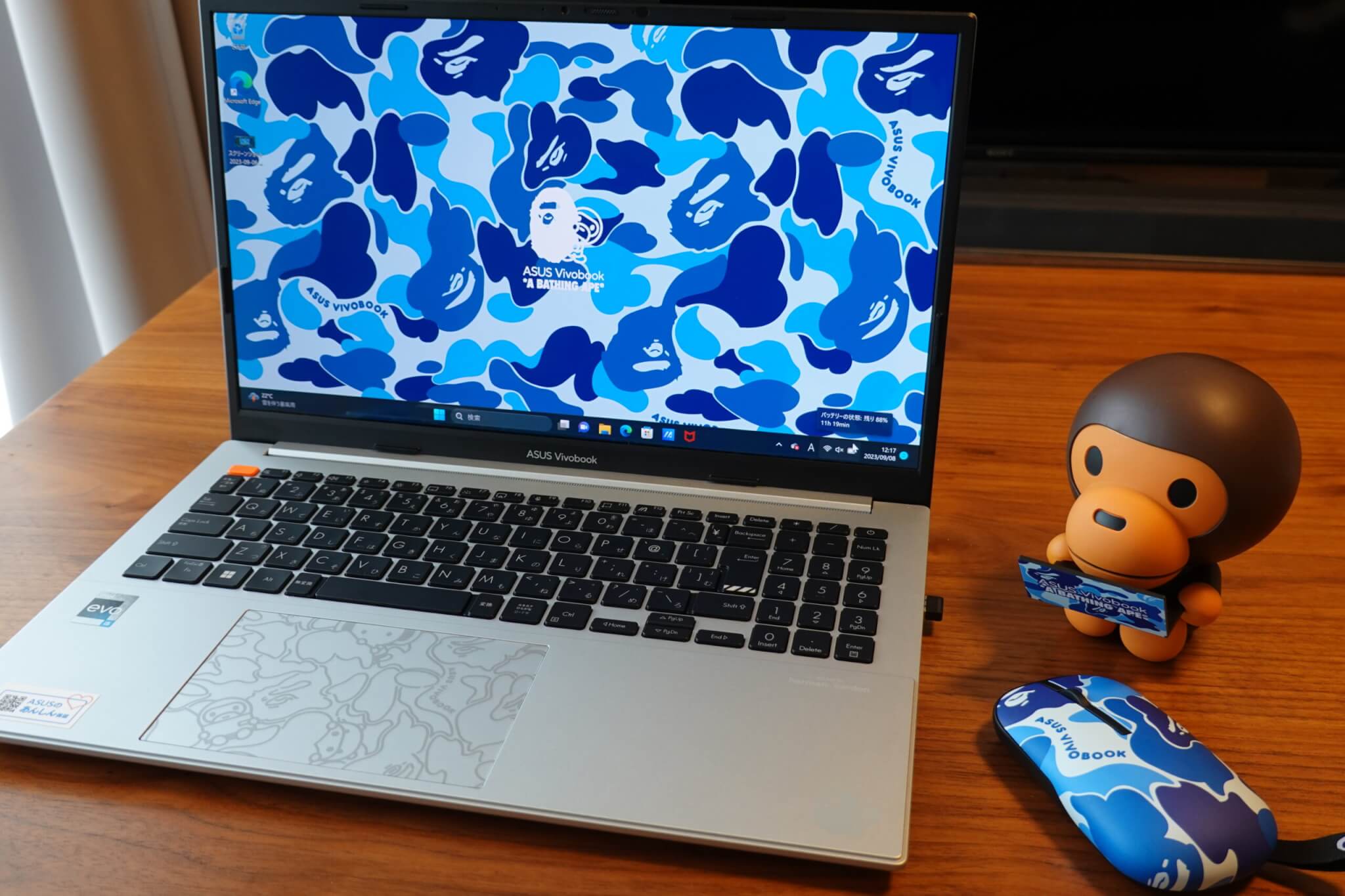 ASUS 「Vivobook S15 OLED BAPE Edition」を実機レビュー！人気