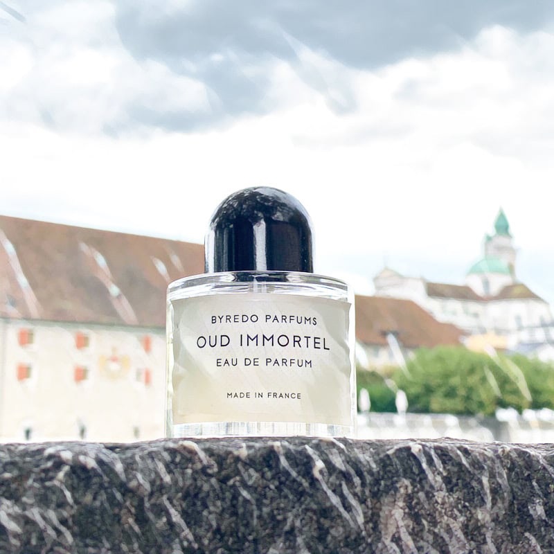 Oud Immortel Eau de Parfum Women and Men Byredo perfume