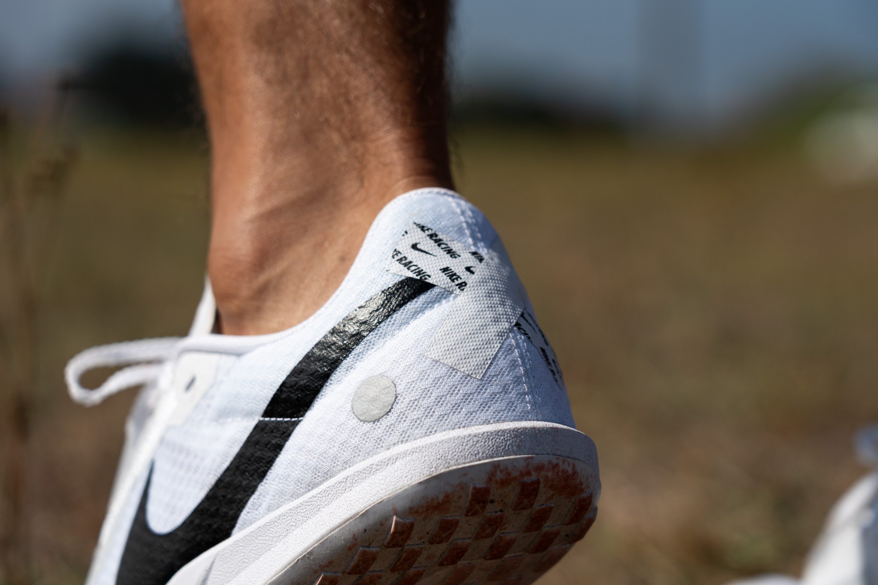 Cut in half: Nike Rival Waffle 6 Review | RunRepeat