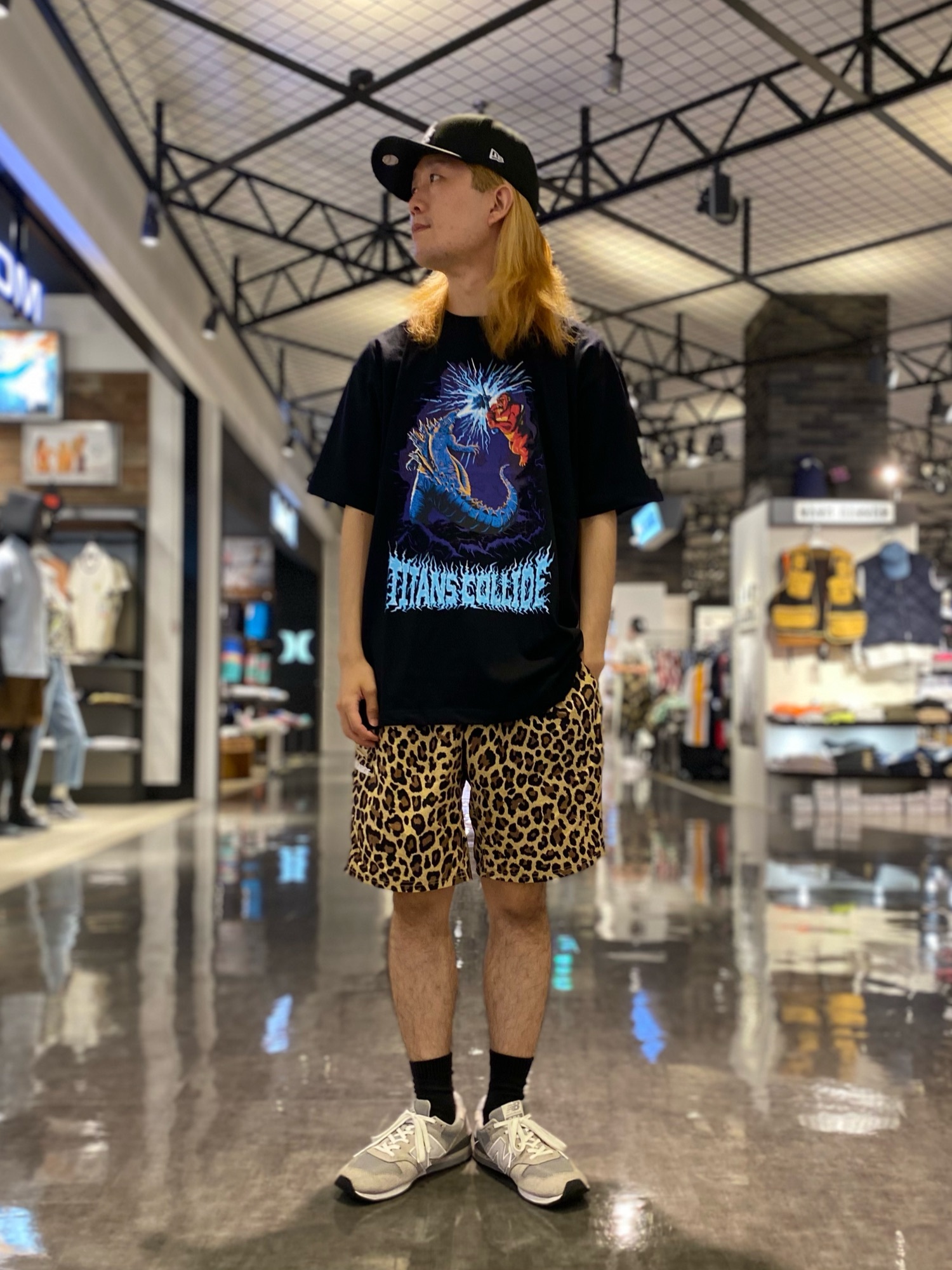 XLARGE（エクストララージ）の「S/S TEE TITANS COLLIDE（Tシャツ